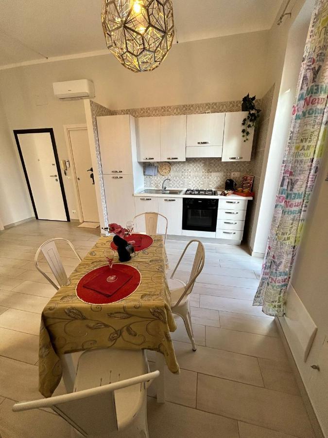 B8 Apartment Bari Bagian luar foto
