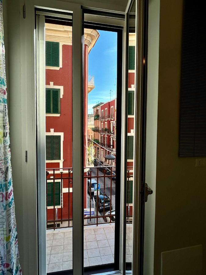 B8 Apartment Bari Bagian luar foto